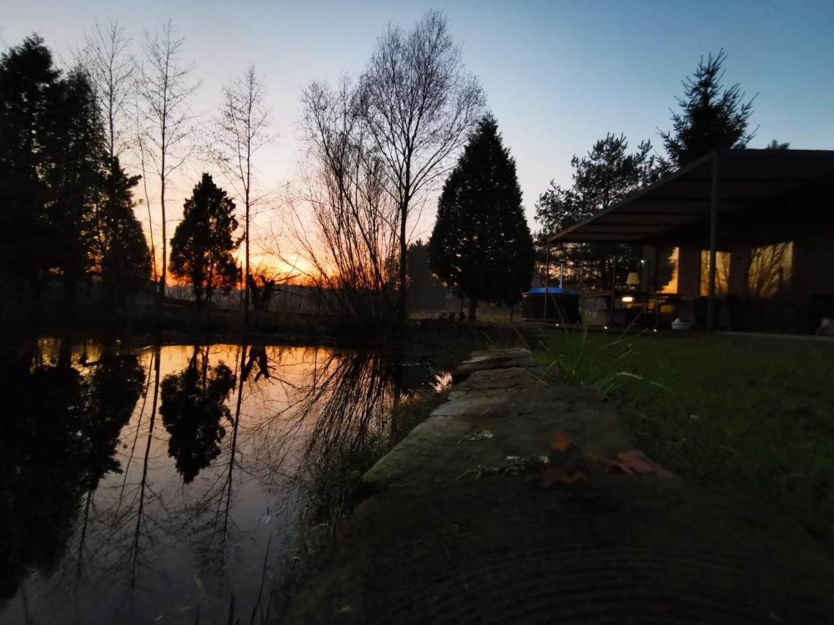 Na Zakrecie - Domek Loft Bledowo  Экстерьер фото